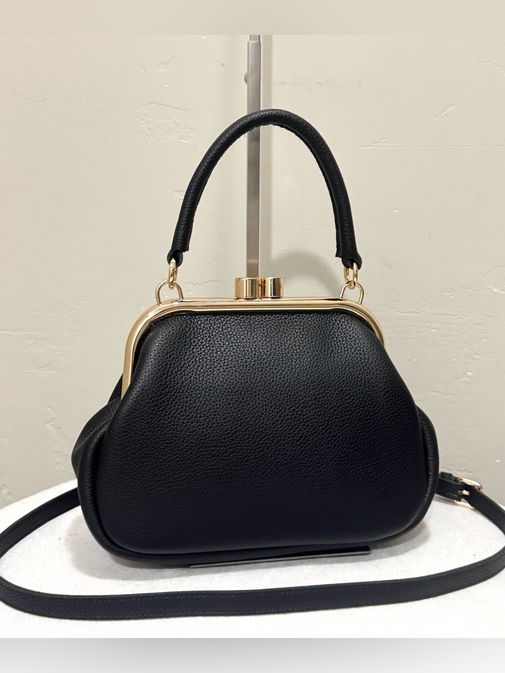 Black Togo Cowhide Handmade Kisslock Frame Bag, Includes 2 Straps Style